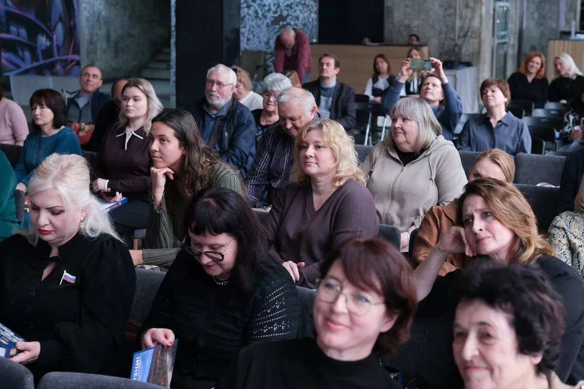 Вручал награды депутат кубанского парламента, координатор краевого отделения Всероссийской общественной организации «Бамовское содружество» Виктор Чернявский. 