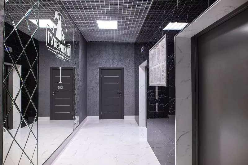 Вместе с просторными квартирами в предчистовой отделке, будущие жильцы получают и социальное благоустройство.