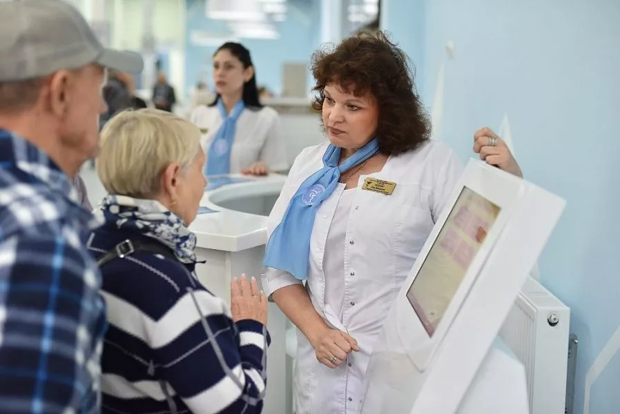 В зале ожидания дежурят администраторы В зале ожидания дежурят администраторы