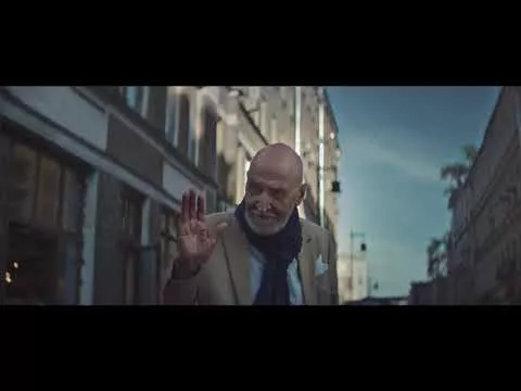 В Краснодарском крае 20-летнюю девушку сбили сразу два автомобиля. Она погибла