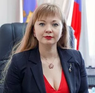 Лапина 300х300_минкульт.jpg