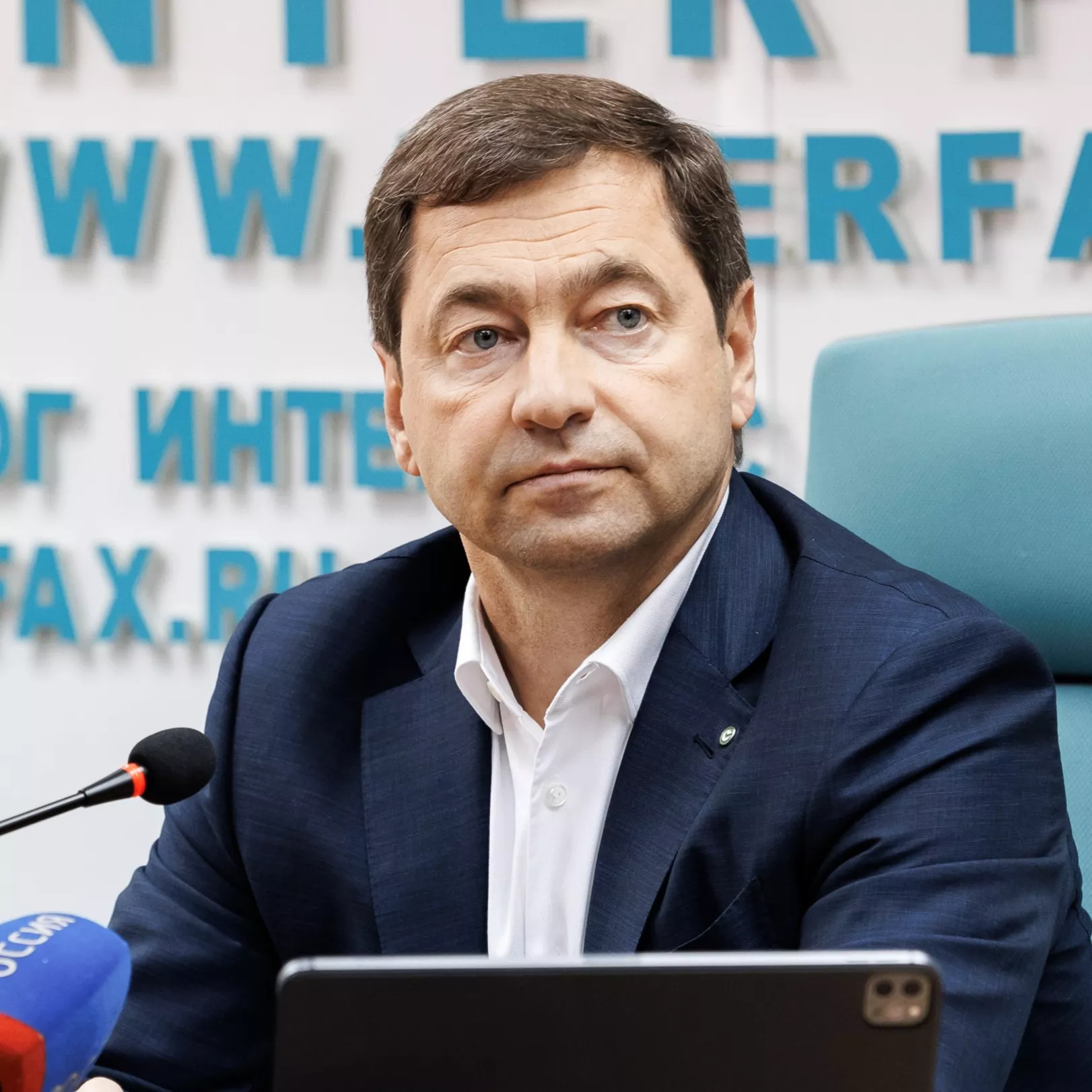 Песенников