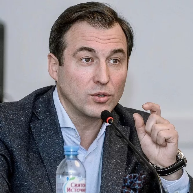 Гусев.jpg