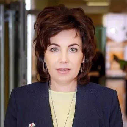 Лариса Безделева_сбер.jpeg