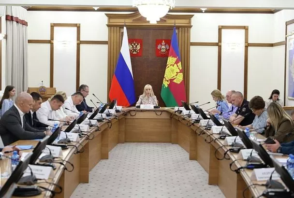Проблему самовольных уходов подростков обсудили в Краснодаре