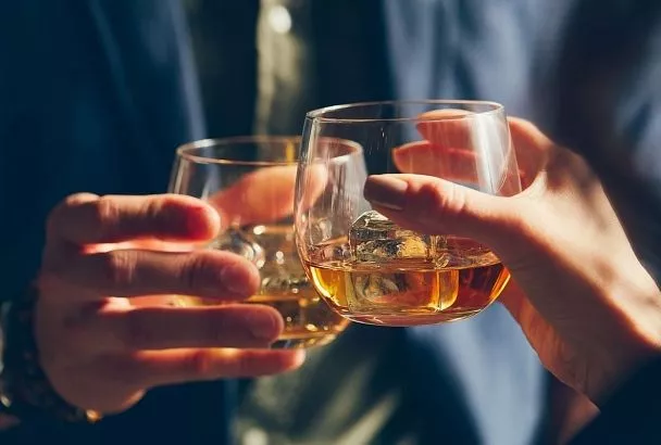 На Кубани в 2025 году объем изъятого нелегального алкоголя сократился вдвое