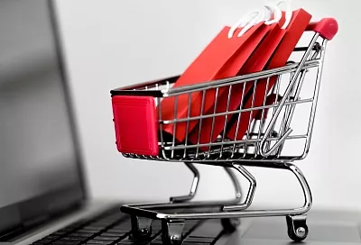 Маркетплейсы обязаны предоставлять законные скидки — депутат призвал усилить контроль