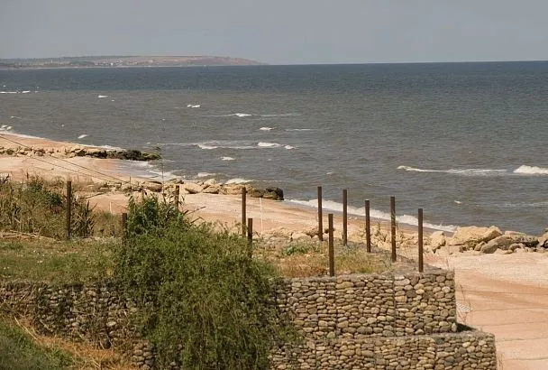 Самый дешевый дом у моря в России продают в Ейске