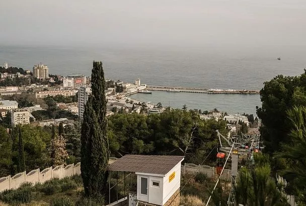 Прием детей в лагеря Крыма приостановили до сентября