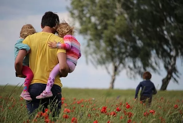 На Кубани действует более 20 региональных мер поддержки для многодетных семей