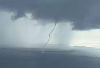 Опасные воронки: смерчи могут прогуляться над Черным морем у берегов Сочи