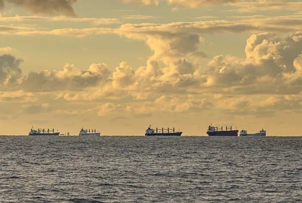 Самолет-разведчик ВВС США вновь кружит над Черным морем у берегов Краснодарского края