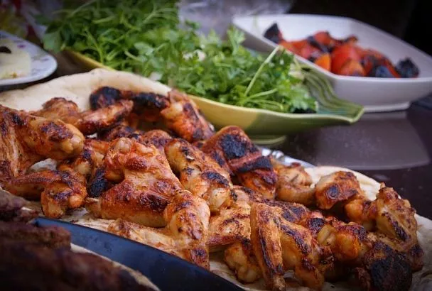 От классики к экзотике: три маринада для куриных крылышек, которые стоит попробовать прямо сейчас