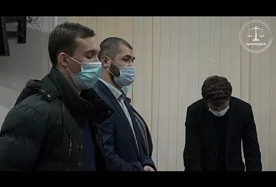 В Краснодаре суд вынес приговор бизнесмену и его охранникам, избившим водителя «Газели»