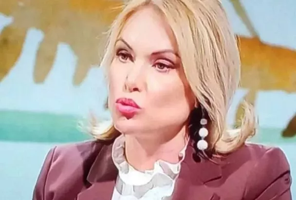 Экс-редактора Первого канала Овсянникову* внесли в реестр иноагентов