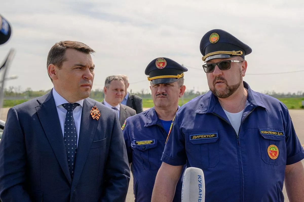 Ход работ оценил министр ГО и ЧС региона Сергей Штриков. Ход работ оценил министр ГО и ЧС региона Сергей Штриков.