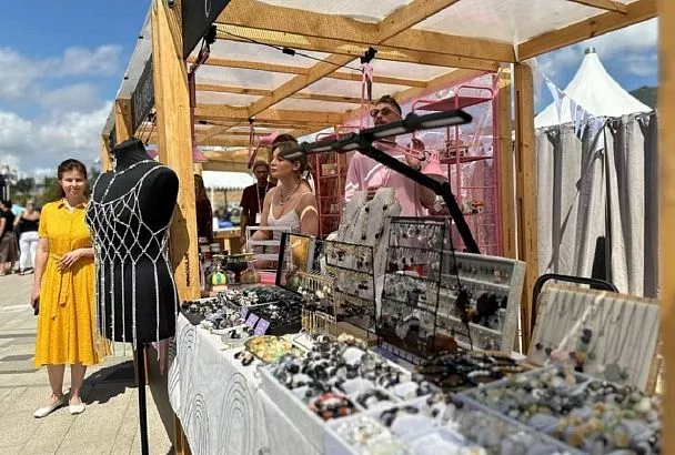 В Геленджике проводят фестиваль креативных индустрий «ЛаЛаФест»