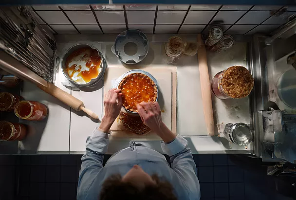 Пирожные с вареньем: тонкие коржи и ночная пропитка