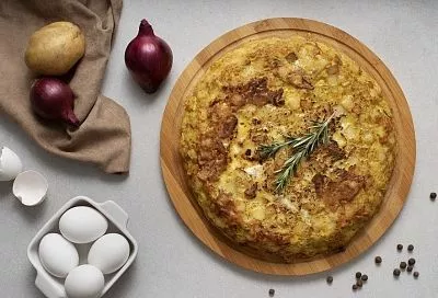 Ленивый пирог с луком и яйцом: рассказываю, как просто и быстро сделать сытой и счастливой всю семью