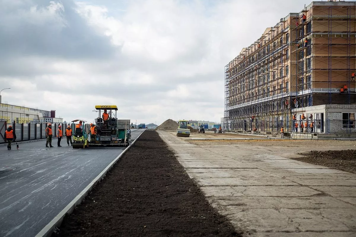 ЖК «Российский» на площади 10 га представлен девятью многоэтажными жилыми домами.