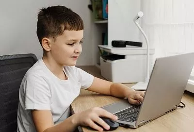 Roblox введет проверку пользователей по фото