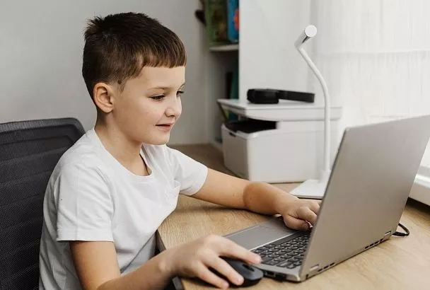 Roblox введет проверку пользователей по фото