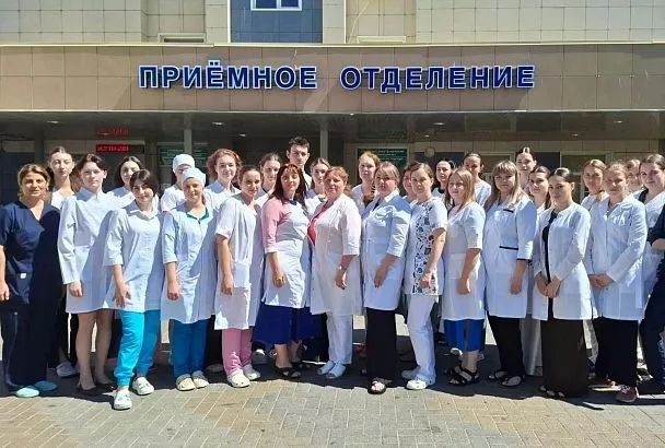 Выпускники медицинских колледжей 2026 года поступают в штат больниц и поликлиник Краснодарского края