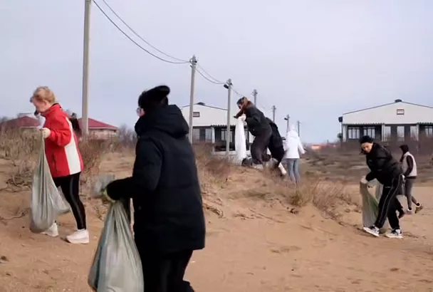 Пляж и часть территории косы между селом Витязево и станицей Благовещенской Анапы очистили от мусора