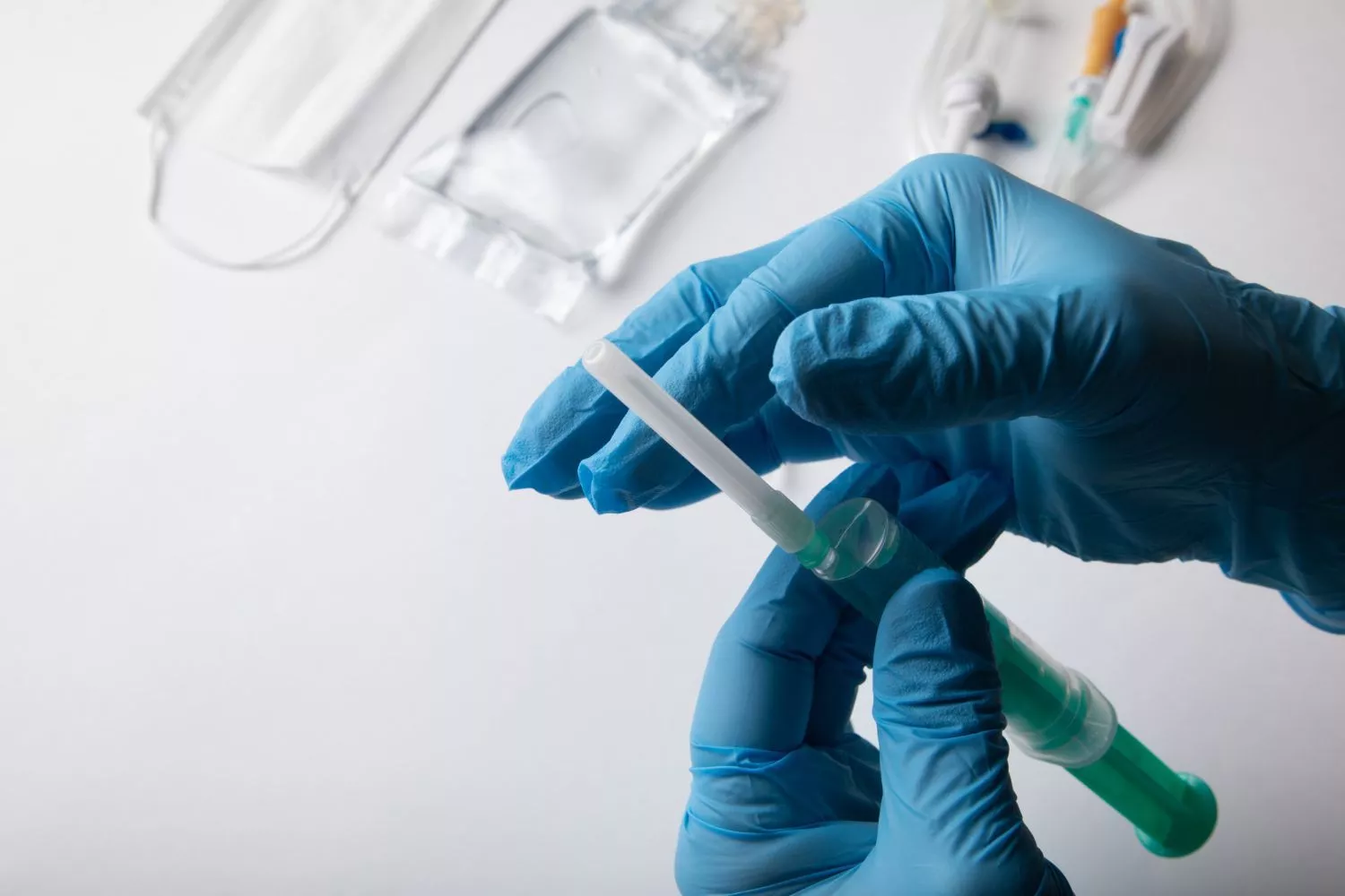 «Не доживут до терапии»: ВОП требует законодательно закрепить доступ к инновационным лекарствам