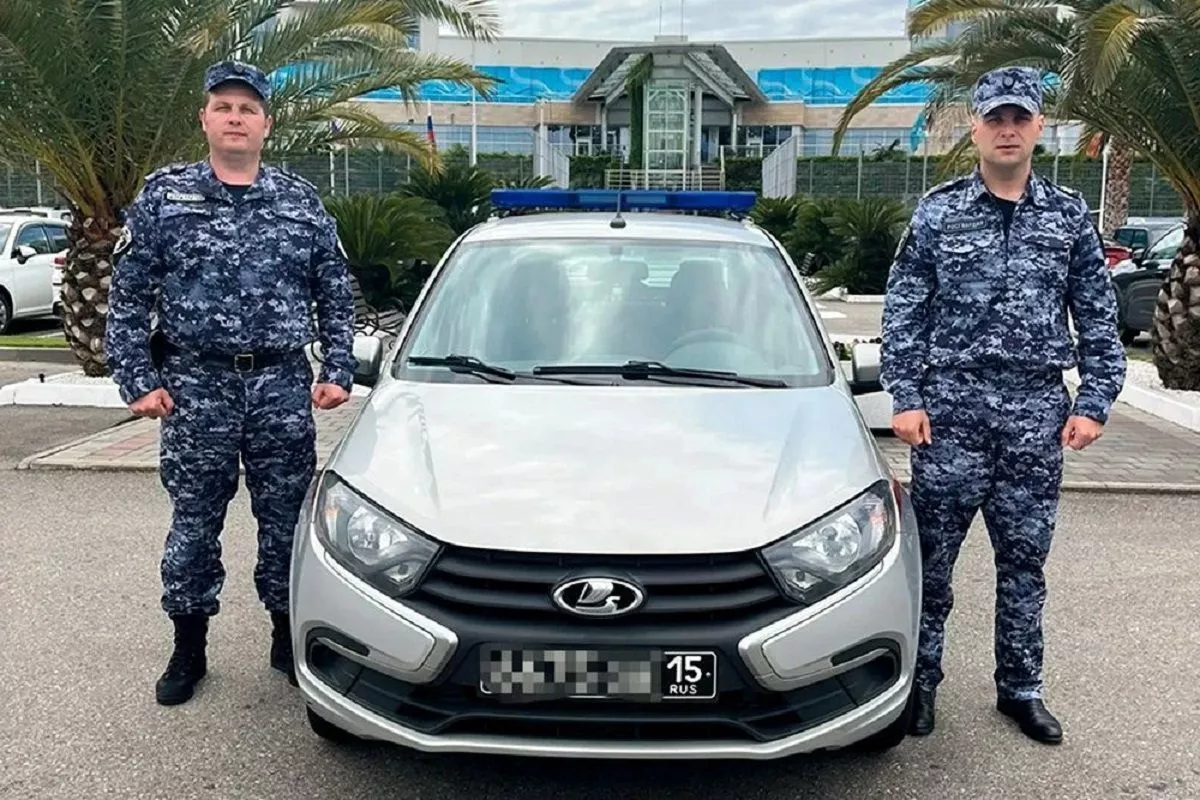 Потерявшегося трехлетнего ребенка нашли росгвардейцы в Сириусе