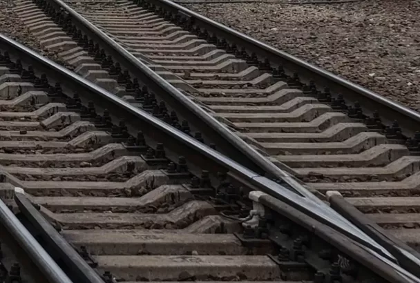 Грузовой поезд насмерть сбил подростка в Краснодарском крае