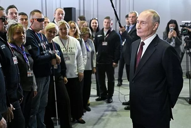 Владимир Путин встретился с волонтерами Народного фронта 