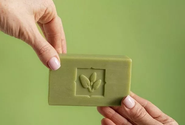 Садовое мыло: незаменимый помощник для растений