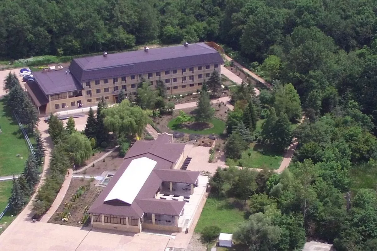 Спа-курорт Александра Удодова расположен в Белореченском районе.