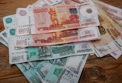 Россия снова тянется к наличным: в Гознаке объяснили, что происходит с деньгами в обороте