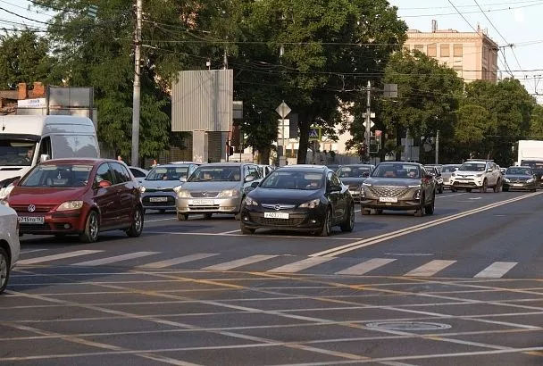 Машины каких цветов предпочитают жители Краснодарского края