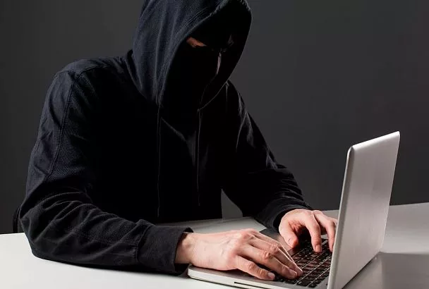 «Проверка доходов» по телефону: мошенники имитируют работу налоговой