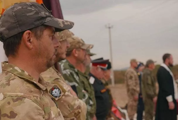 Церемонию отправки казаков в зону проведения спецоперации провели в учебном центре «Кубань»