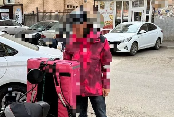 Нелегальных доставщиков выявили полицейские в Музыкальном микрорайоне Краснодара