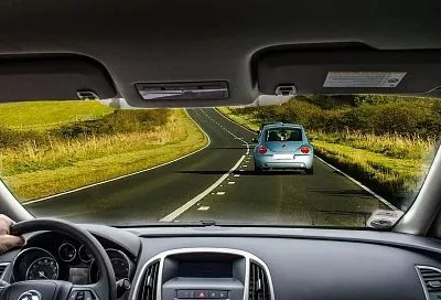 На дорогах надо быть не только внимательным: какие штрафы ждут водителей за безобразное поведение за рулем