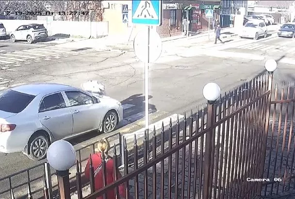 Полиция ищет водителя иномарки, который сбил ребенка в кубанской станице и скрылся с места ДТП