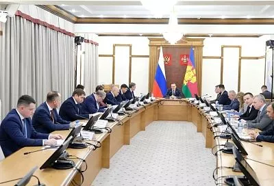 Губернатор Вениамин Кондратьев поручил ускорить строительство детского сада в Отрадненском районе