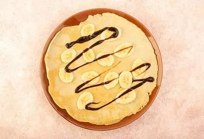 Простой пирог с бананом на сковороде: рецепт, который у меня выпрашивают все подруги, ведь это так вкусно и вообще без заморочек