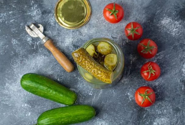 Рассол больше не выливаем: добавляем его супы и гарниры - получаем ресторанные блюда