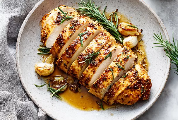 Готовлю идеальную куриную грудку от шефа: сочная внутри, с хрустящей корочкой — тает во рту