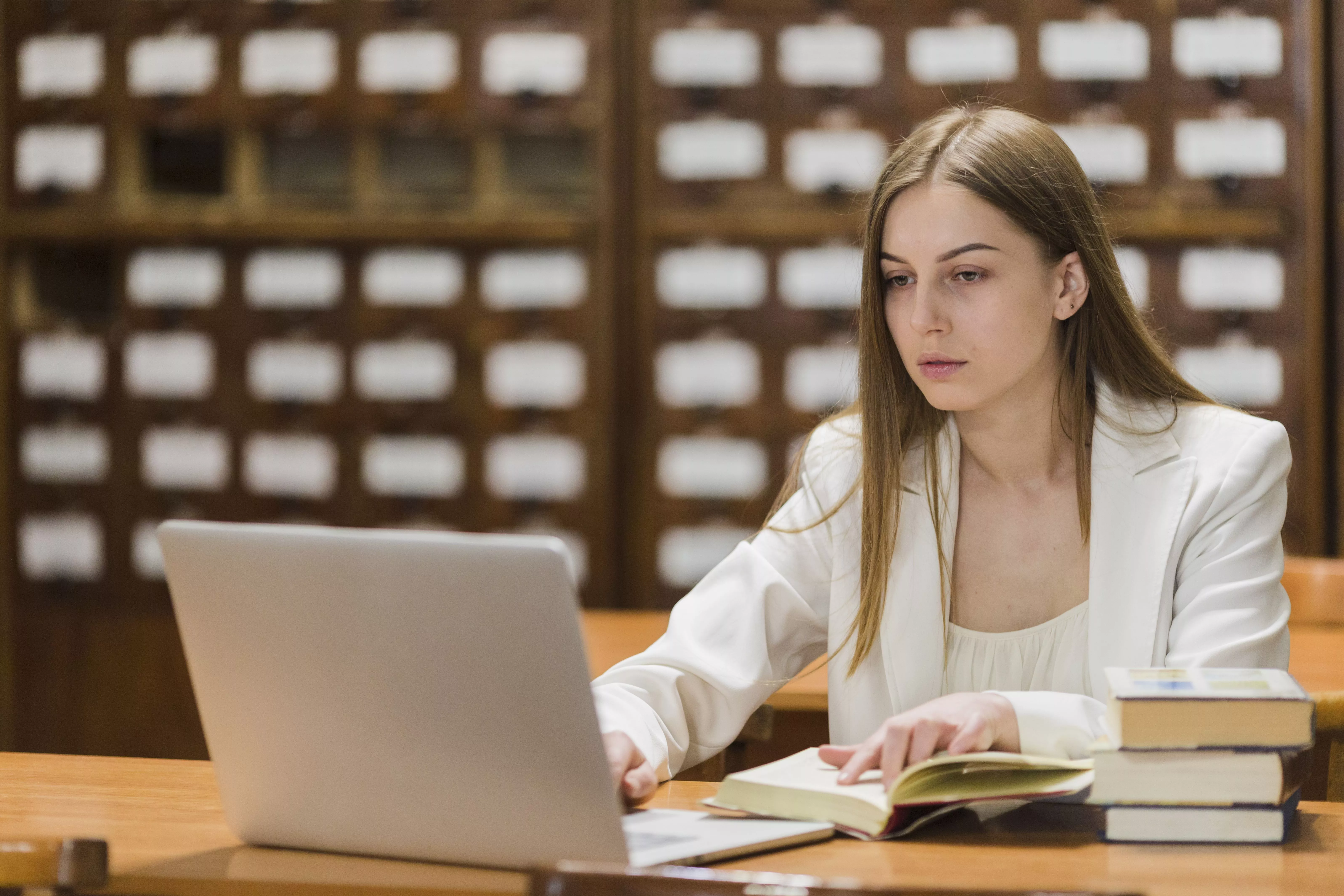 В Госдуме прокомментировали инициативу о введении границ цен на обучение в вузах
