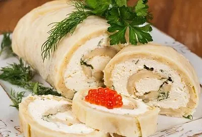 Быстрый и вкусный закусочный рулет на Рождество: минимум усилий, максимум удовольствия