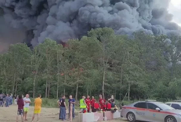 Оперштаб опубликовал видео последствий атаки БПЛА на складской комплекс в Краснодаре