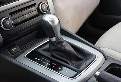 Остался без Гранты с автоматом — выбрал 3 рабочих варианта: где взять машину и не переплатить на вторичке