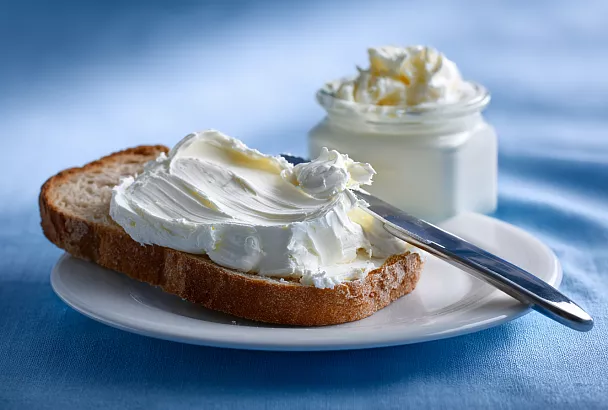 Сливочный сыр за ночь: простой рецепт для дома